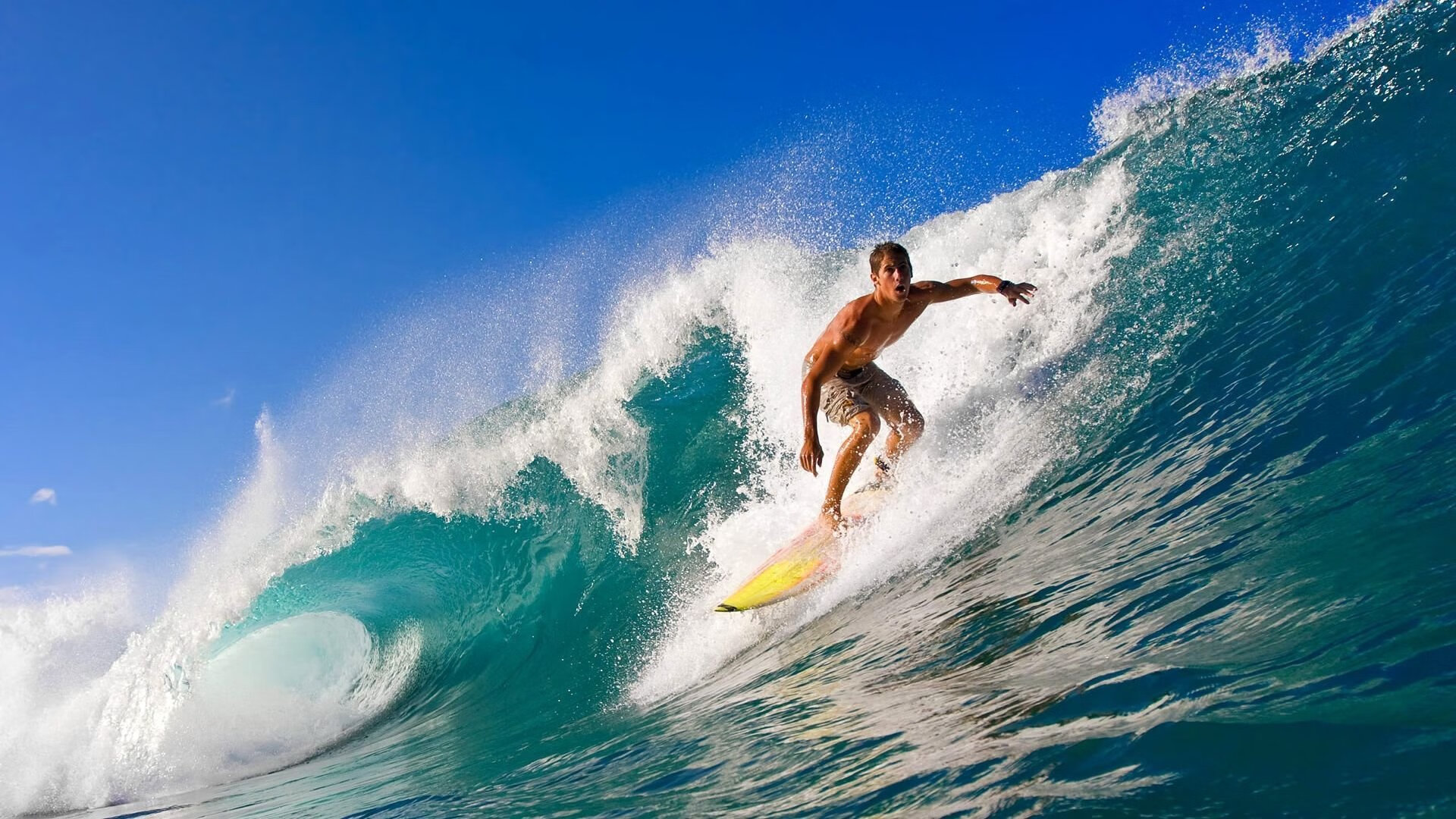 “英超争冠迷局：胜负瞬间决定未来格局”，英超争4